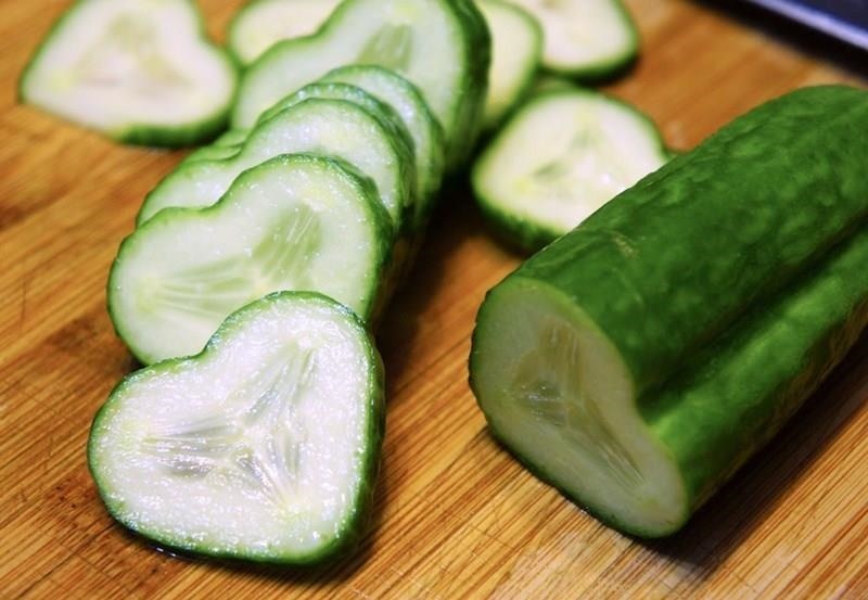 This recipe will remove the bitterness of cucumber quickly, try it if you don't believe it
