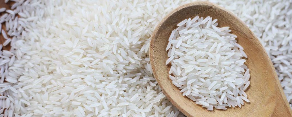 Plastic Rice : तुम्हीही प्लॅस्टिकचा तांदूळ खाता आहात का? या पाच पद्धती वापरून घरी ओळखा